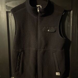 WoMen's Black Fleece Vest- The North Face